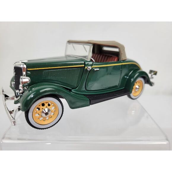 National Motor Museum Mint ARKO 1933 Ford Deluxe Roadster Dark Green Scale 1:32 - Picture 2 of 7